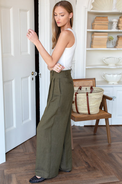 Atelier Pleated Pant 2 - Martini Olive - Emerson Fry