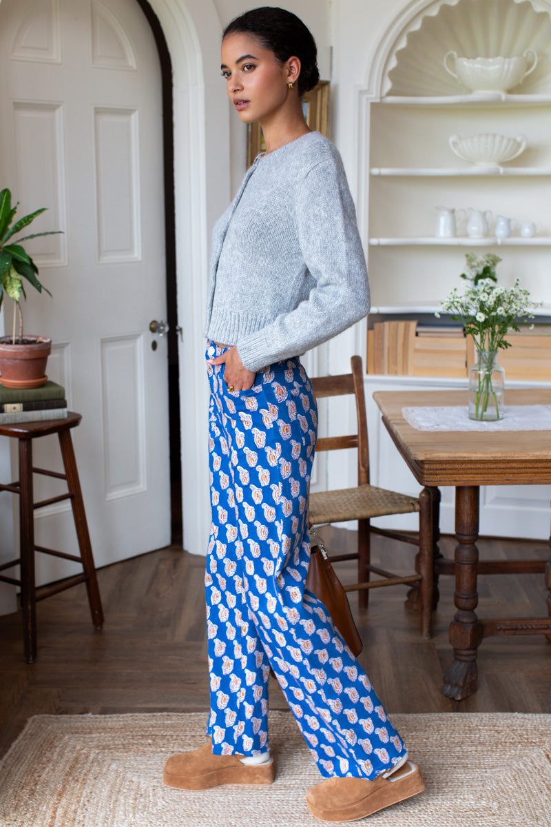 Everyday Pant - Blue Paisley Flowers