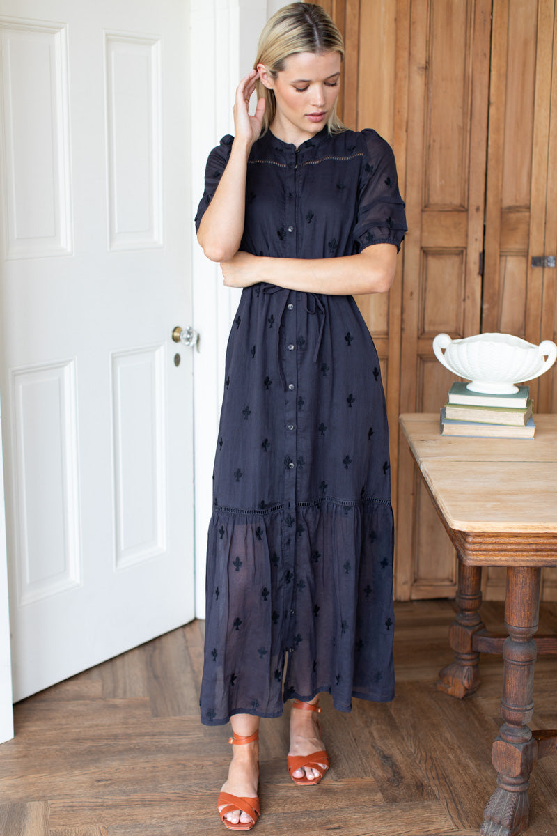 Lucy 4 Short Sleeve Dress - Embroidered Clover Midnight