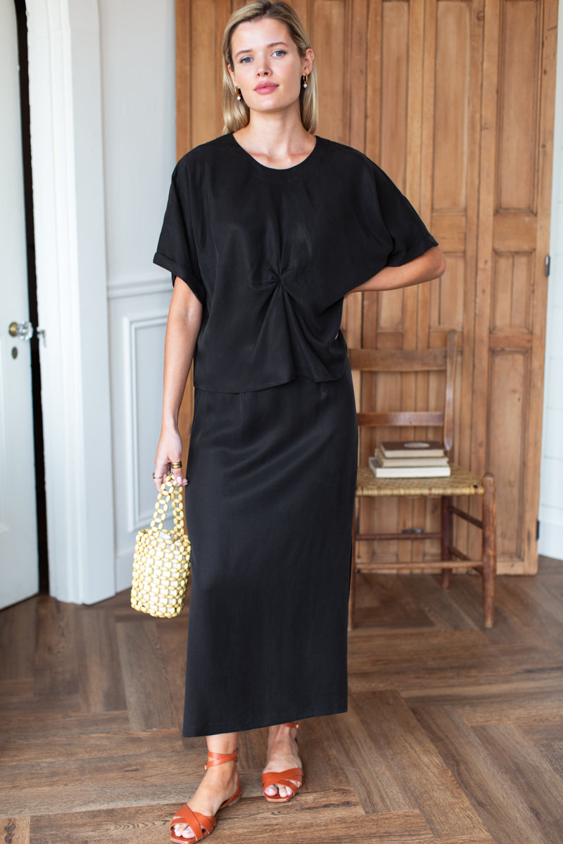 Knot Front Tee - Black Tencel