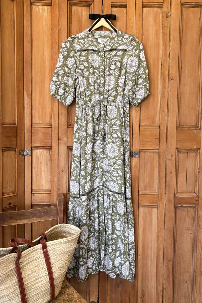 Lucy 4 Short Sleeve Dress - Arles Gothic Olive L Lucy 4 Short Sleeve Dress - Arles Gothic Olive L