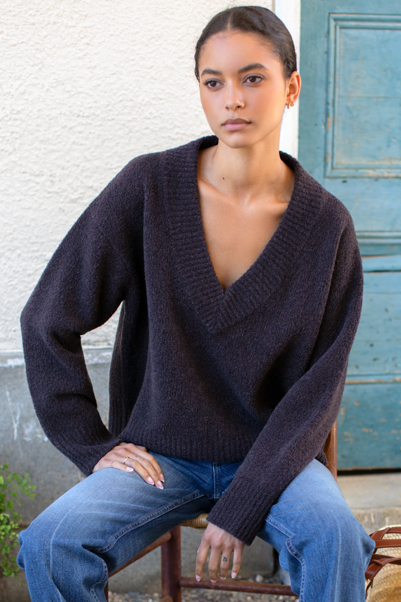 Boxy V Neck Sweater - Dark Cocoa Boucle