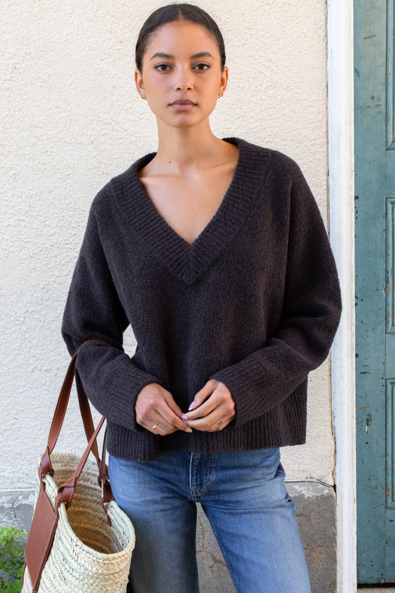 Boxy V Neck Sweater - Dark Cocoa Boucle