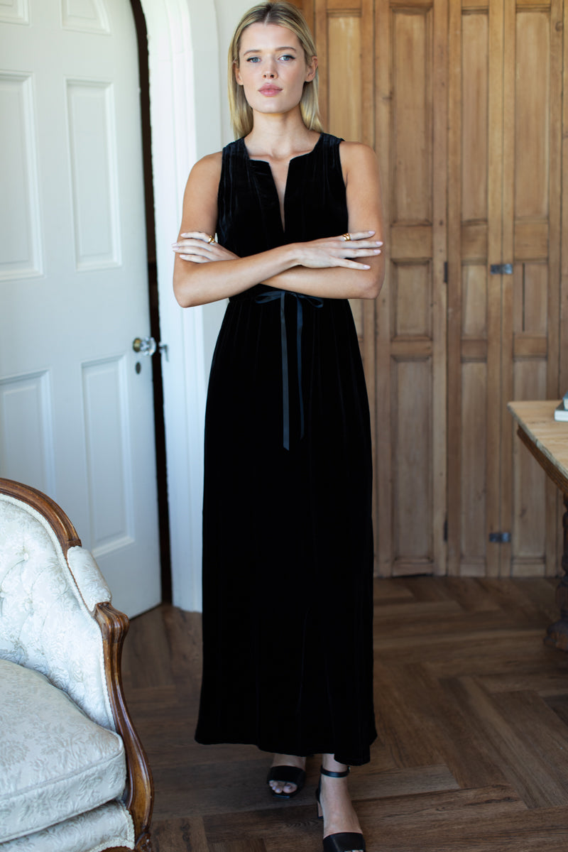 Grecian Keyhole Dress - Black Velvet