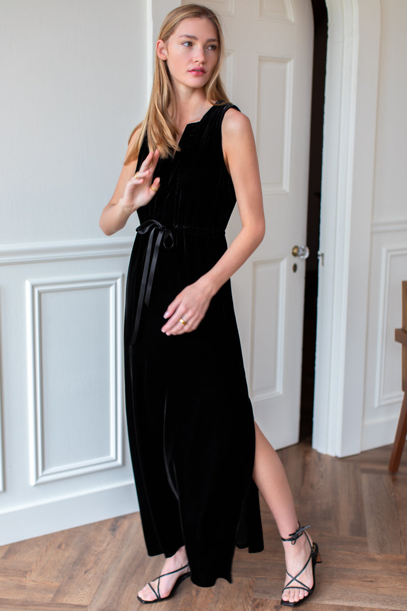 Grecian Keyhole Dress - Black Velvet