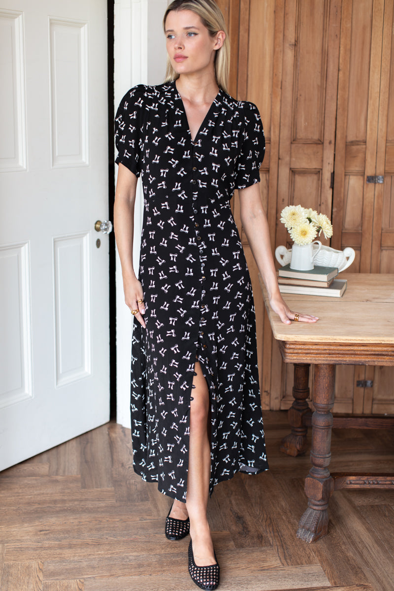 Frankie Walking Flat - Jet Black