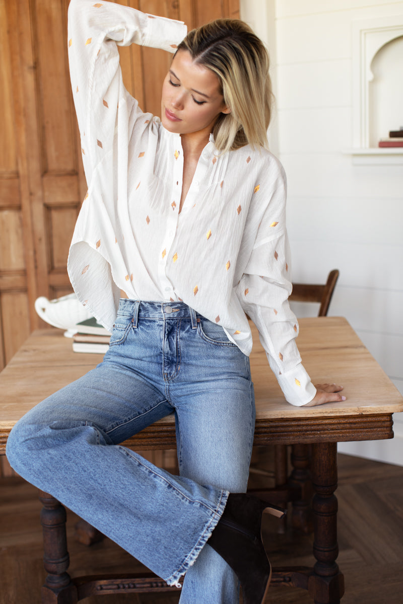 Mandarin Collar Longsleeve 2 - Gold Leaf Ivory Mandarin Collar Longsleeve 2 - Gold Leaf Ivory