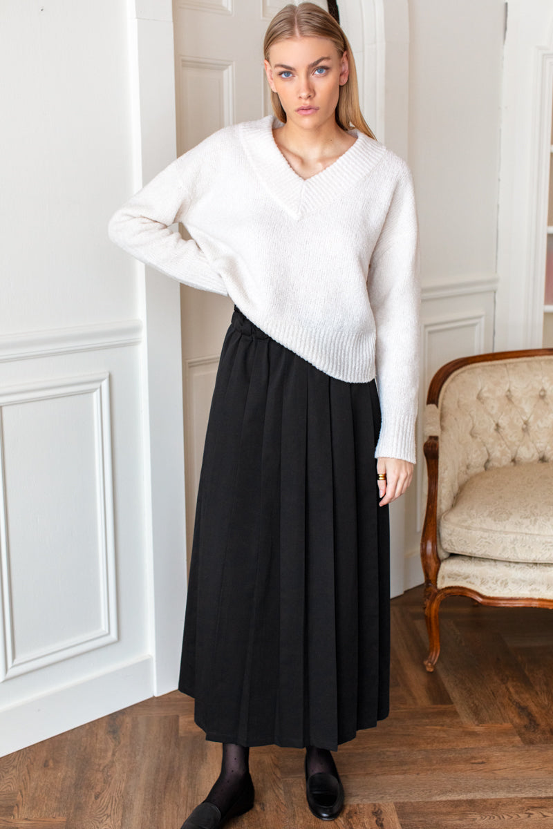 Soft Pleated Maxi Skirt - Black Swan