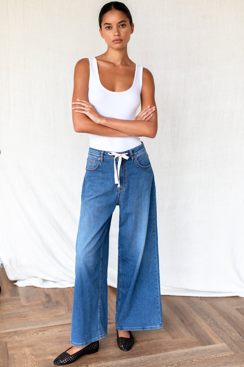 Super Wide Leg - Medium Light Wash