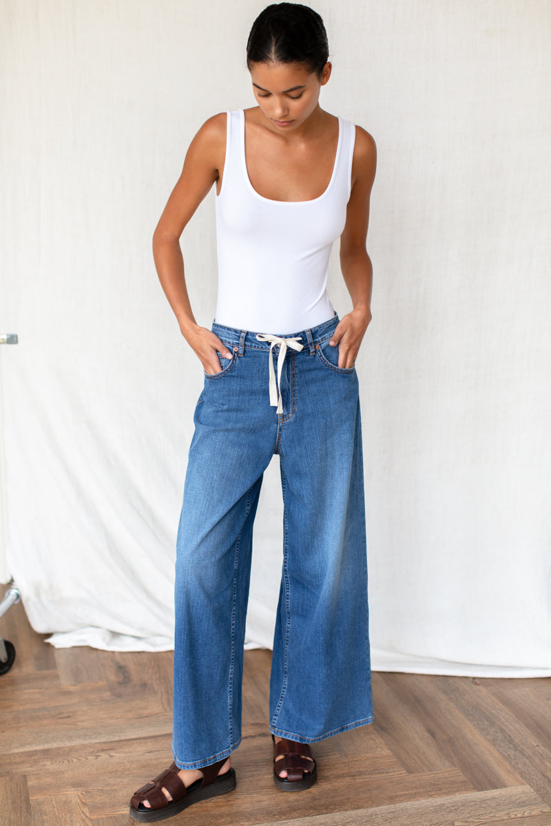 Super Wide Leg - Medium Light Wash