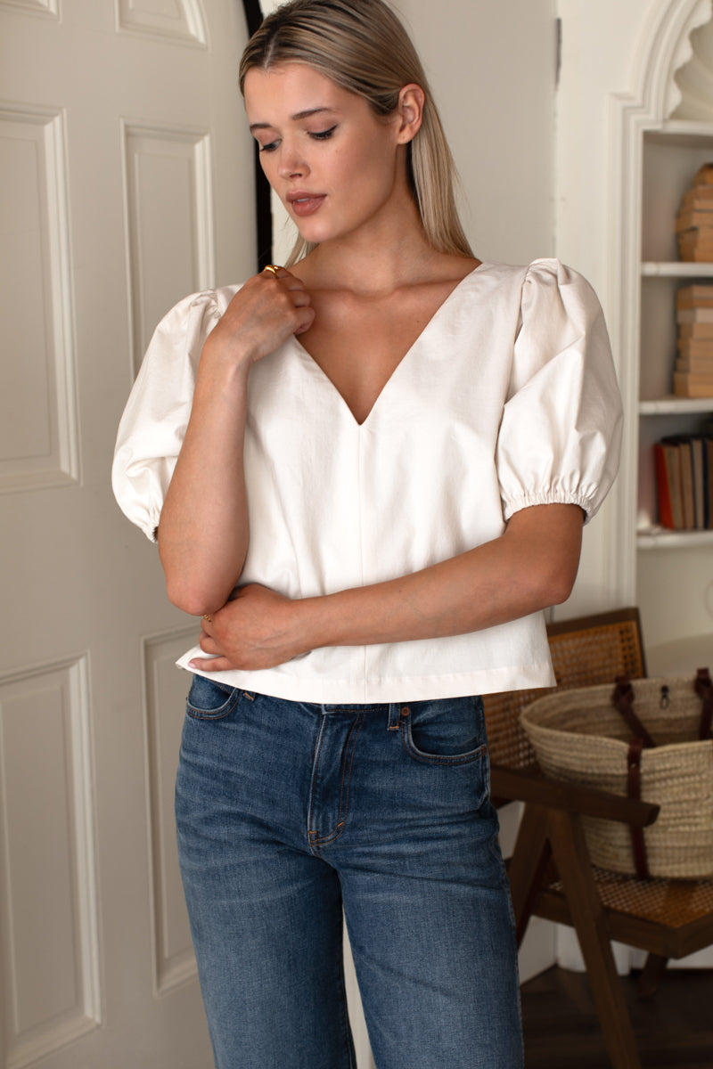V Top - White Swan
