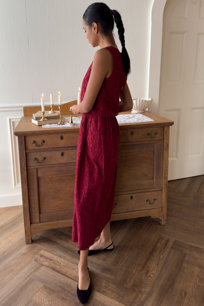 Studio Boxy Top - Rouge Eyelet