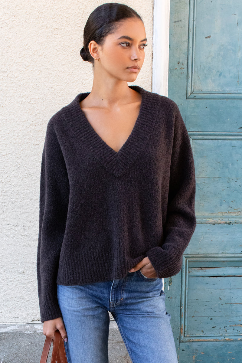 Boxy V Neck Sweater - Dark Cocoa Boucle