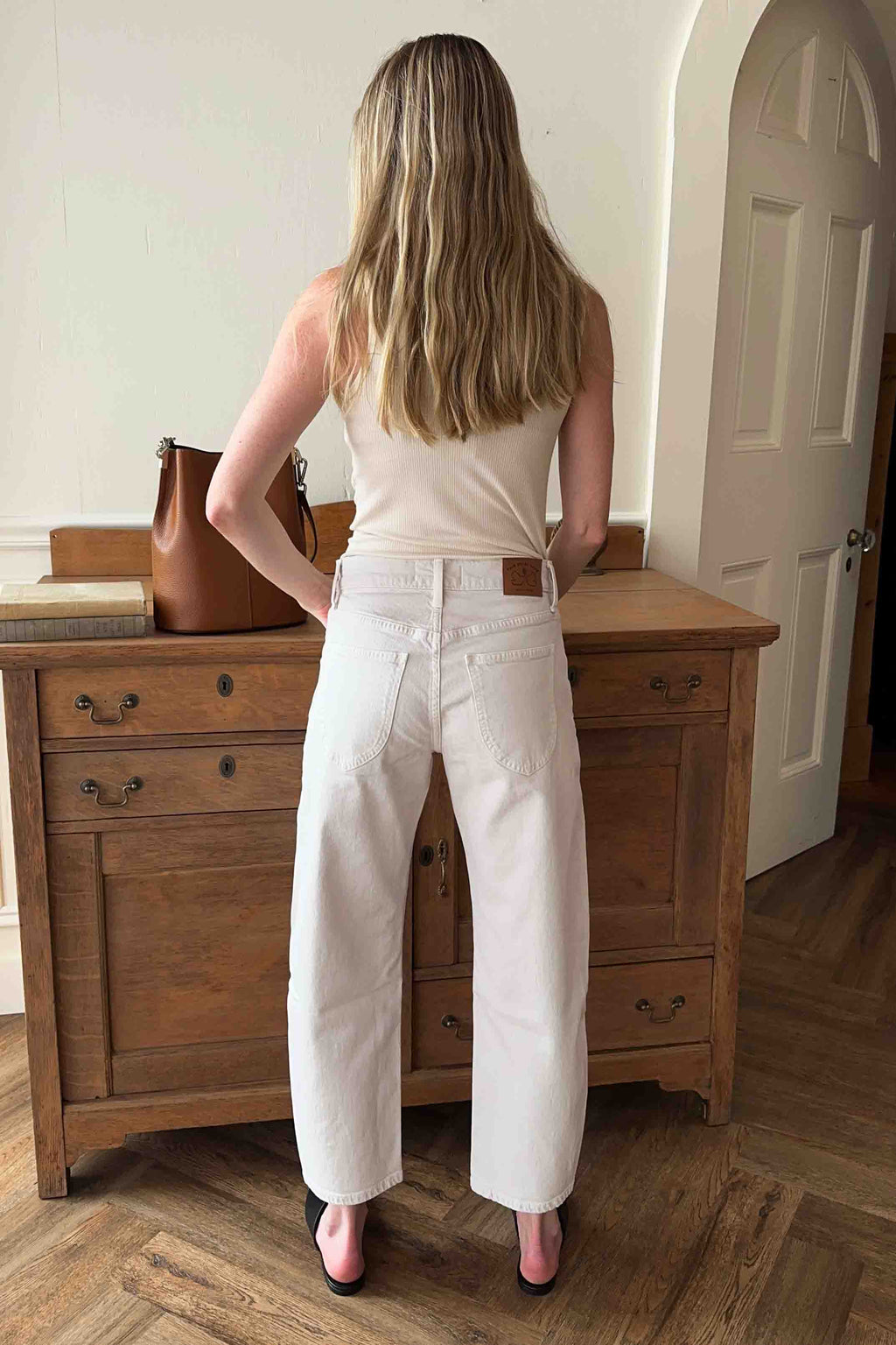 The Barrel Jean - Antique White