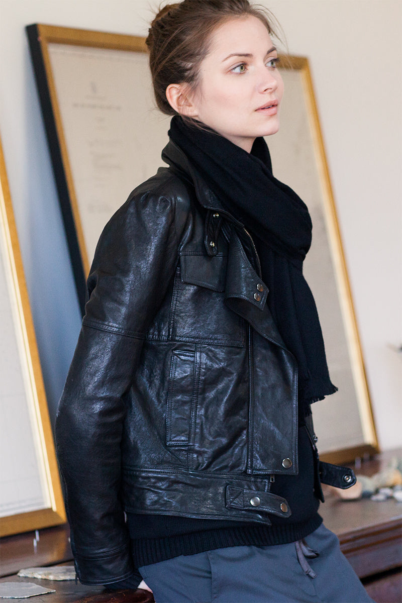 What To Wear With a Brown Leather Jacket – Von Baer