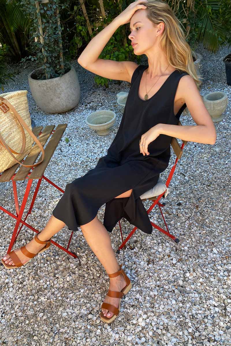 Edie Scoop Midi Dress - Black